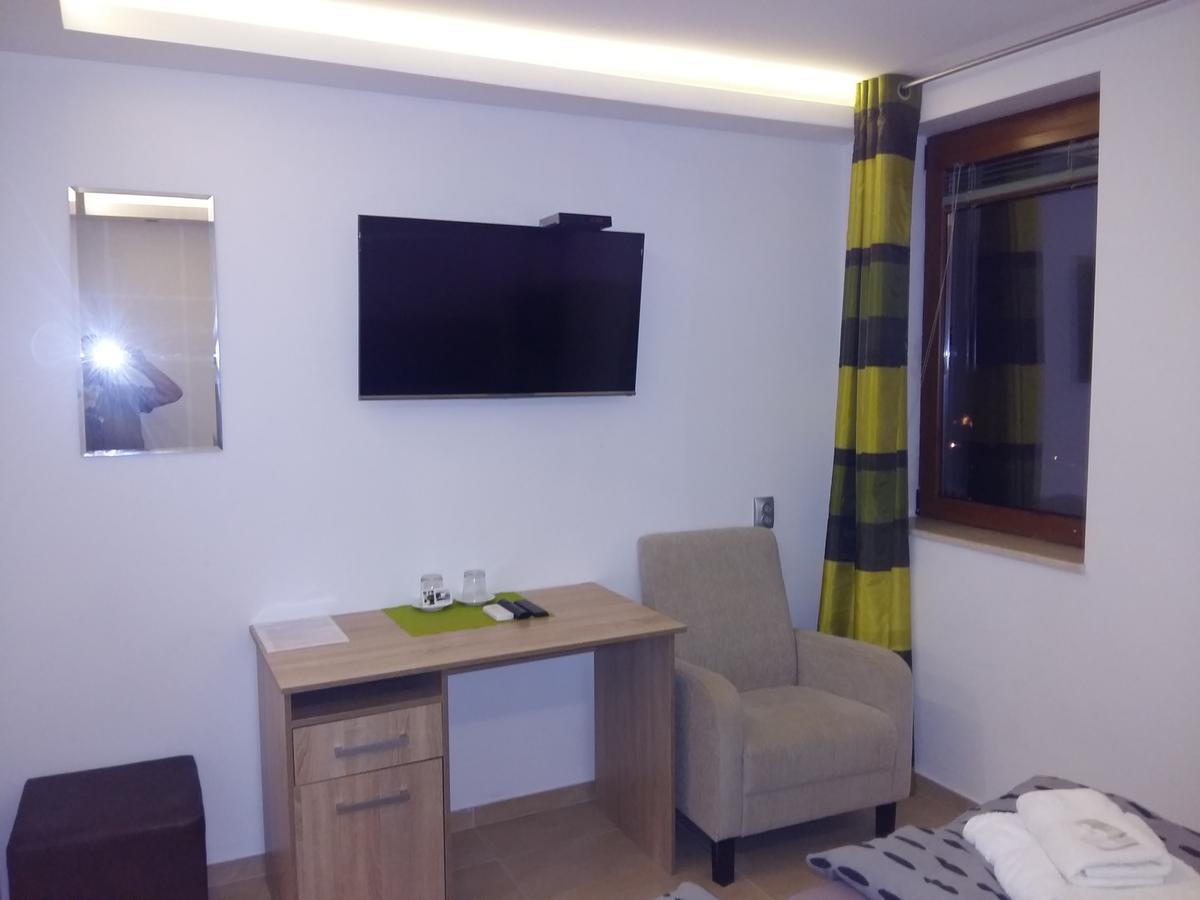 Guest House Harmony เวลีคอเทอร์โนโว ภายนอก รูปภาพ